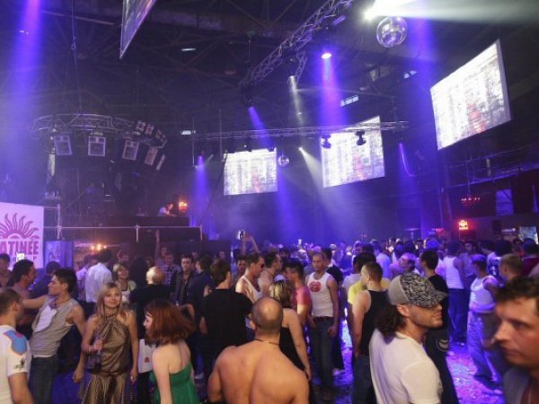 СМИ: в московском клубе рэпера Басты нашли наркотики