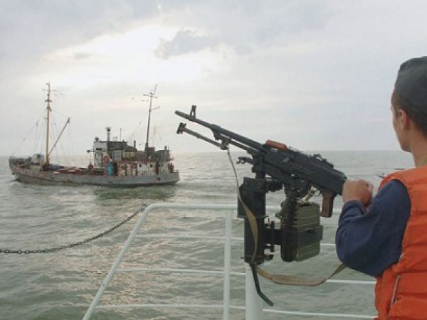 Российские пограничники расстреляли рыбаков из КНДР в Японском море: один убитый (ВИДЕО)
