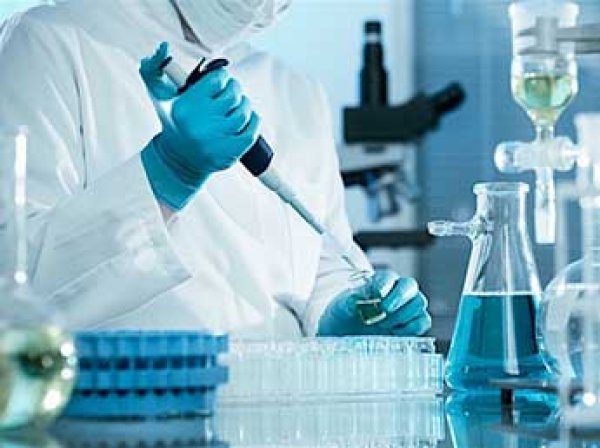 Ученые научились получать спирт из воздуха