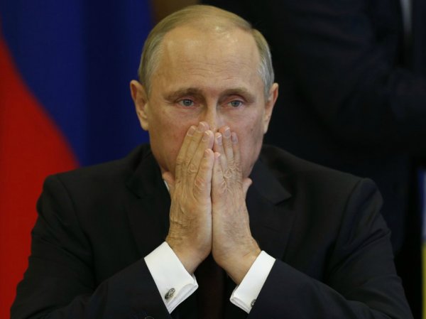 "Вы что, с ума сошли?": СМИ сообщили о реакции Путина на полет ВКС РФ вблизи корабля США в Черном море