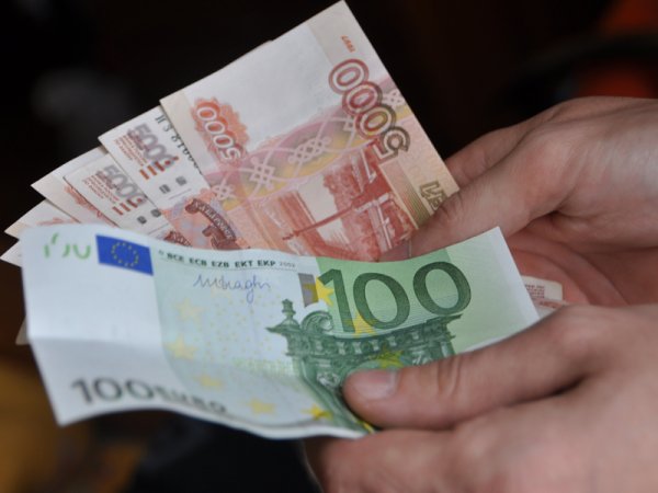 Курс доллара и евро на сегодня, 6 октября 2016: курс евро пробил отметку в 70 рублей