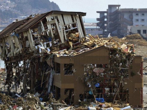 Землетрясение в Японии сейчас 2016: после толчков в 7,4 балла объявлена угроза цунами (ВИДЕО)