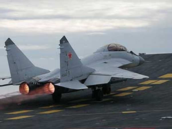 Блогеры объяснили, почему МиГ-29 упал в море с "Адмирала Кузнецова"