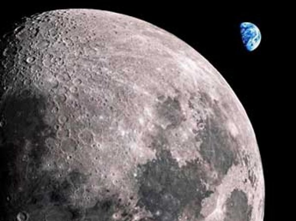 Названы сроки, когда первые россияне высадятся на Луну