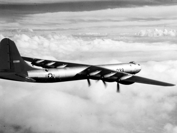 Канадский дайвер нашел атомную бомбу, потерянную в 1950 году ВВС США (ФОТО)