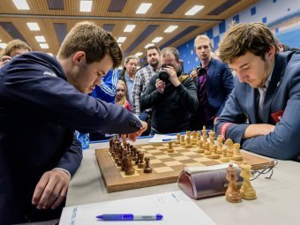 Гроссмейстеры Карлсен и Карякин встретятся в тай-брейке (ВИДЕО)
