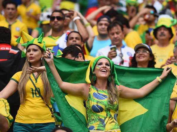 Футбольные клубы в Бразилии отдают своих игроков разбившейся команде "Шапекоэнсе"