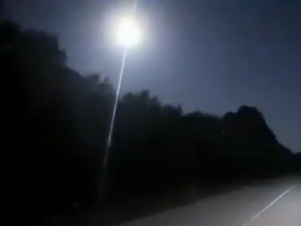 Невероятно яркий метеор напуггал жителей Флориды (ВИДЕО)