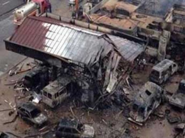 В столице Ирака взорвали АЗС: свыше 80 погибших