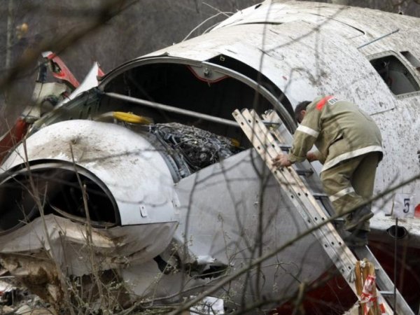 Польские СМИ рассказали о "следах тротила" на обломках самолета Качиньского