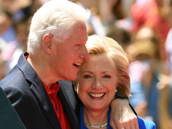 СМИ: Хиллари Клинтон разводится с мужем