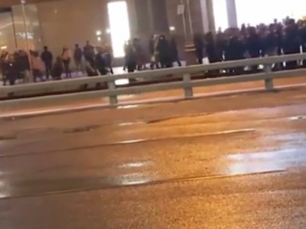 В ТЦ "Европейский" в Москве произошла массовая драка (ВИДЕО)