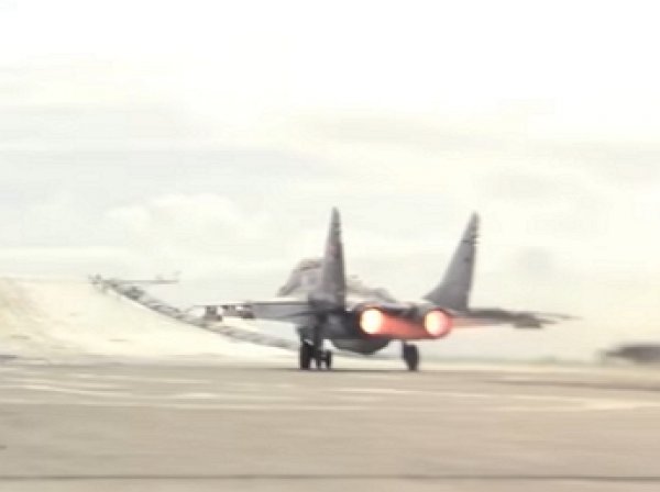 В Сети появилось ВИДЕО взлета истребителей с авианосца "Адмирал Кузнецов"