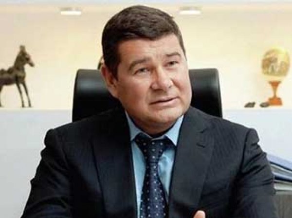 Украинский депутат рассказал о компромате на Порошенко, который он передал США