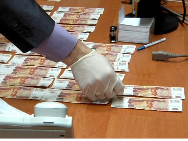 В Питере за взятку в 100 млн рублей задержали главу отдела ГУСБ МВД РФ