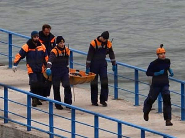 Крушение Ту-154 над Черным морем: основные версии падения самолета в Сочи назвали в ФСБ (ВИДЕО)