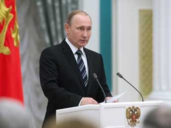 Путин утвердил повышение МРОТ в России