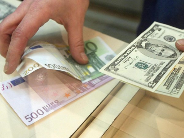Курс доллара и евро на сегодня, 9 декабря 2016: ЦБ РФ отправил курс евро к 67 рублям