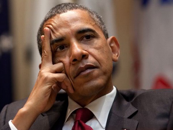 "Наложил под стол": в соцсетях поглумились над "потерянным разумом" Обамы (ФОТО)