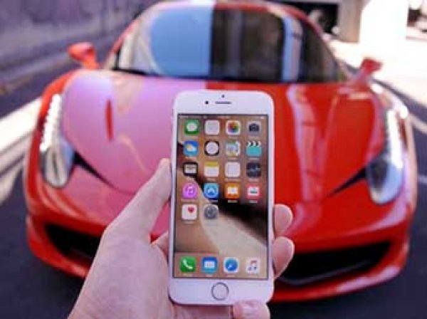 Apple анонсировал скорый выпуск iPhone Ferrari