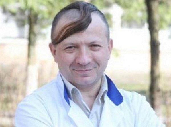 «Сопля на лбу» и вышиванка: украинский чиновник рассмешил Сеть своим видом (ФОТО)