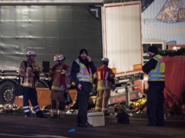 СМИ: полиция трижды задерживала и отпускала возможного берлинского террориста (ФОТО)