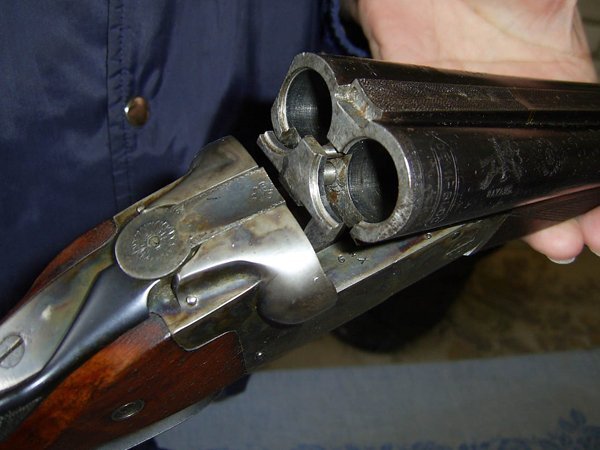 На западе Москвы преступник ранил из ружья пять человек