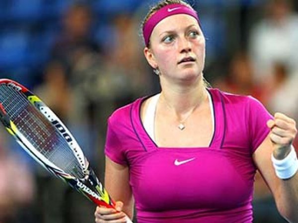 "Мне повезло остаться в живых": чешскую теннисистку Квитову пырнули ножом в ее же доме