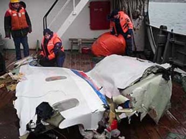 Крушение самолета в Сочи 2016: Минобороны рассказало о версии теракта на борту Ту-154 без взрыва (ВИДЕО)