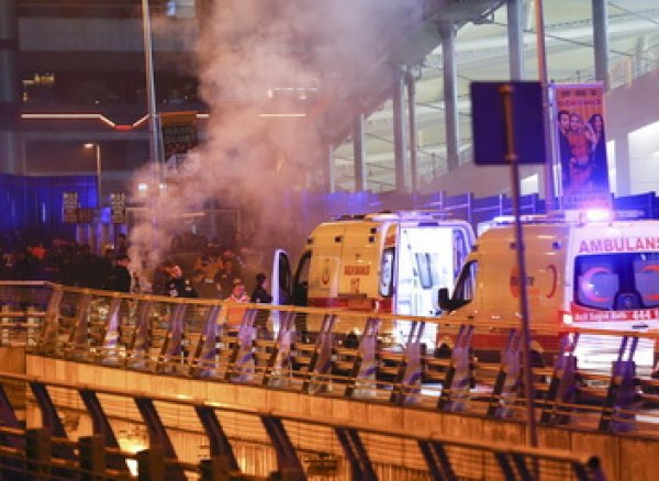 Взрыв в Турции 2016: не менее 15 погибших (ФОТО)