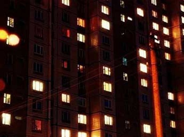В Москве беременная женщина выпала с 14 этажа (ФОТО)