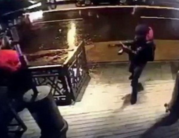 В Сеть попали ФОТО и ВИДЕО террориста, устроившего теракт в Стамбуле