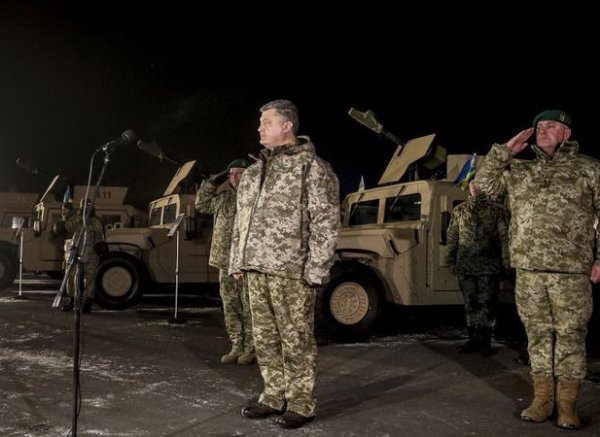 Порошенко в Донбассе неожиданно заявил о "временной украинской оккупации" (ВИДЕО)
