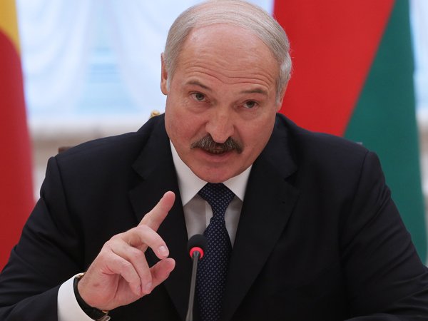 Лукашенко рассказал о войне за независимость "братской Украины"