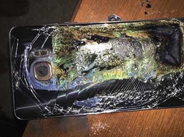 СМИ узнали причину взрывов смартфонов Samsung Galaxy Note 7