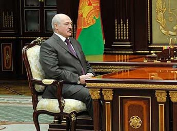 Лукашенко распорядился найти альтернативу российской нефти
