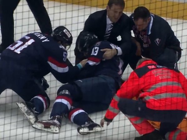YouTube шокировало ВИДЕО ужасной травмы хоккеиста "Слована"