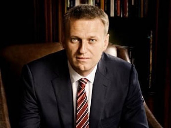 Приставы принудительно доставили Навального в суд Кирова