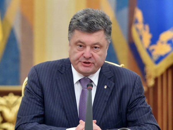 Порошенко обратился к Китаю с просьбой помочь разобраться с Донбассом
