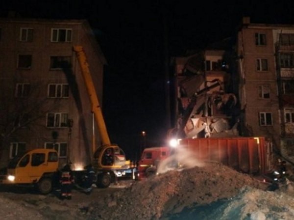 Обрушение дома в Казахстане 2 января 2017: 9 человек погибли (ФОТО, ВИДЕО)