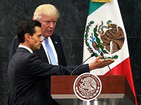 СМИ: Трамп пригрозил ввести войска в Мексику