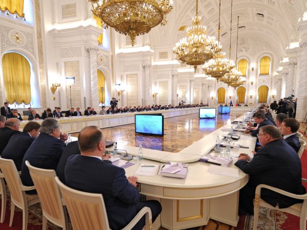 СМИ: пять российских губернаторов скоро уйдут в отставку