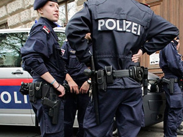 Австрийская полиция арестовала "Адольфа Гитлера" (ФОТО)