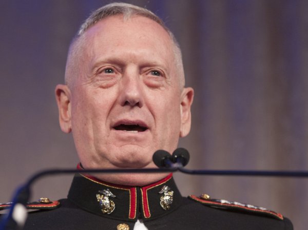 Новый глава Пентагона призвал говорить с Россией "с позиции силы"