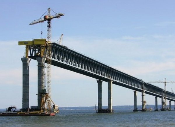 Керченский мост сфотографировали c борта МКС (ФОТО)