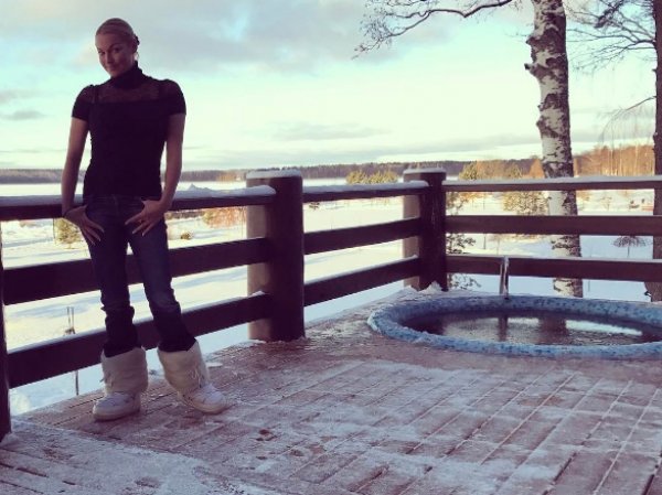 Волочкова шокировала Instagram голым ФОТО на снегу