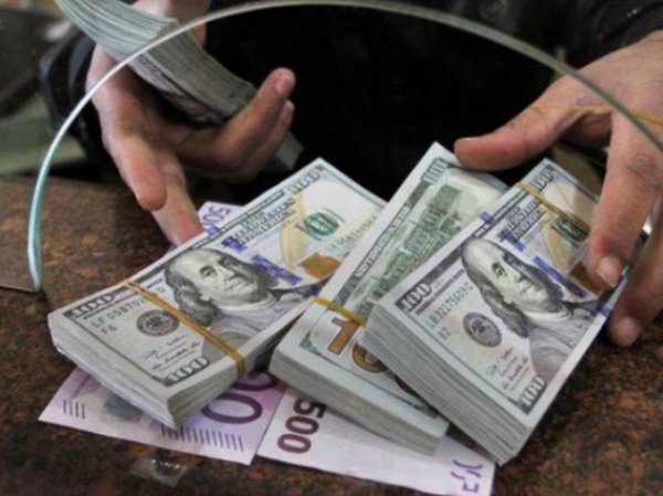 Курс доллара на сегодня, 3 февраля 2017: эксперты посоветовали покупать валюту в преддверии девальвации рубля