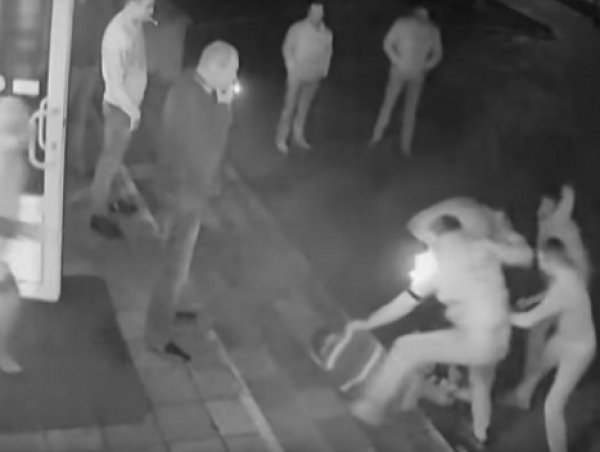 На YouTube попало ВИДЕО убийства белоруса в драке на дискотеке «Кому за 30»