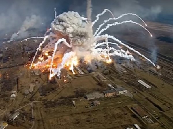 YouTube ВИДЕО взрыва арсенала под Харьковом с воздуха шокировало Сеть