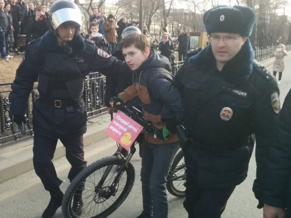 "Это не шоу, это шлак": "Россия 24" объяснила игнорирование протестов (ФОТО)
